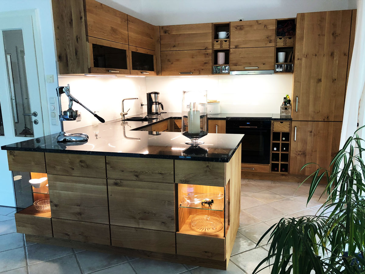 Massivholzküche in Köln aus den Henche Möbelwerkstätten