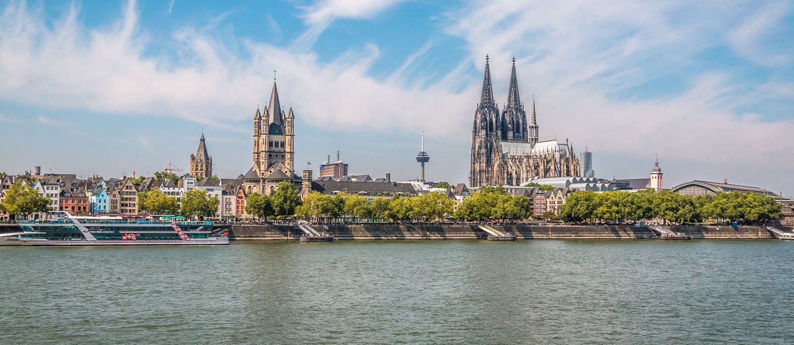 Ihre maßgefertigte Massivholzküche für Köln und das Rheinland – Henche Möbelwerkstätte